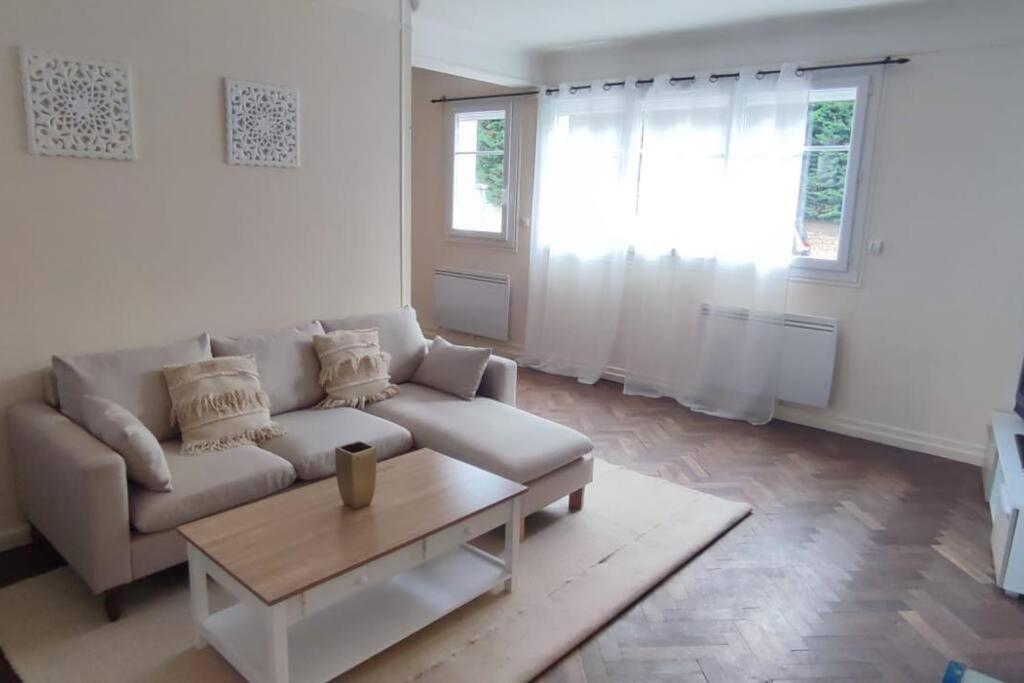 Appartement Tres Bien Place Châteauroux Extérieur photo